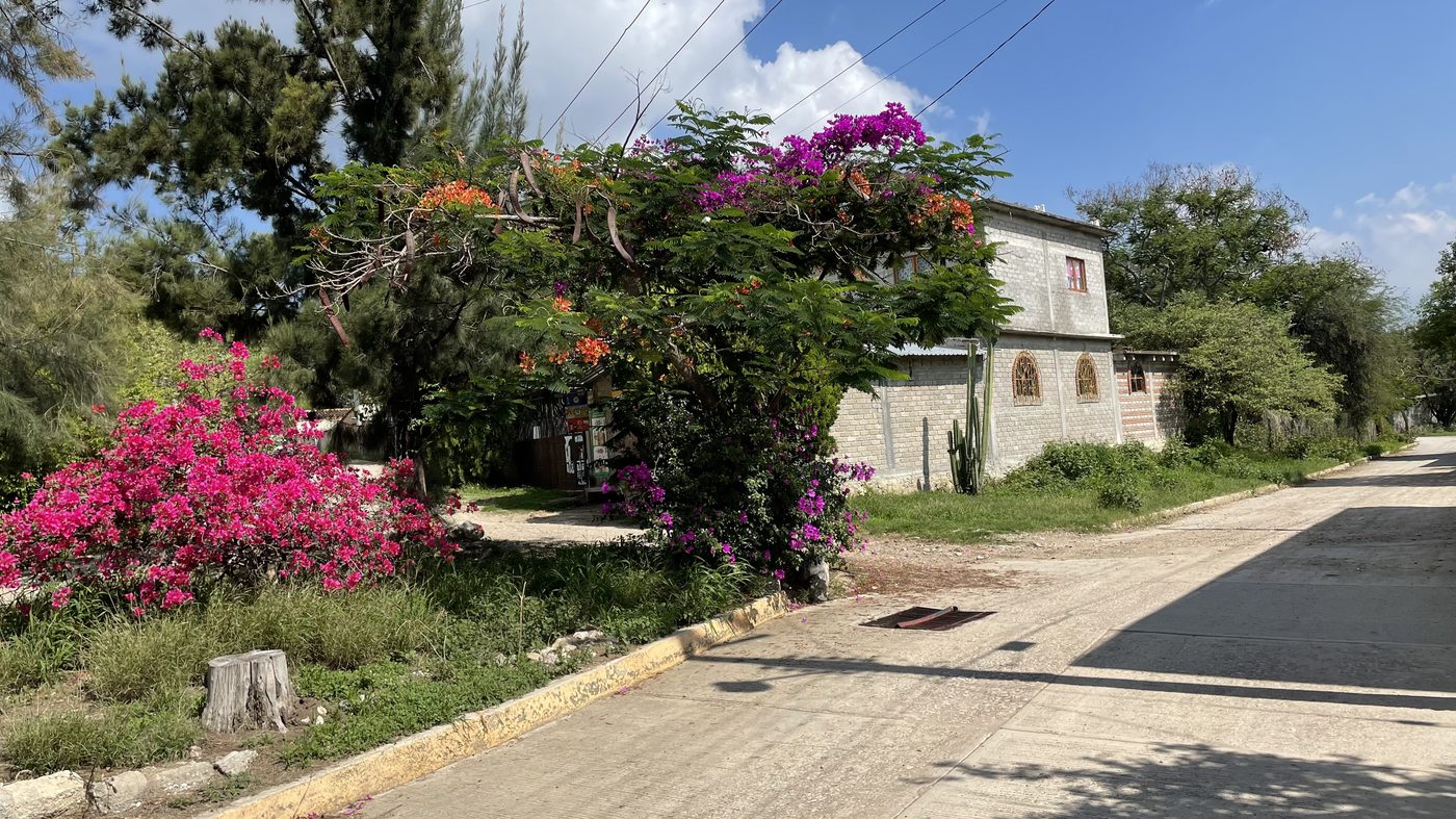 Acercándose al pueblito